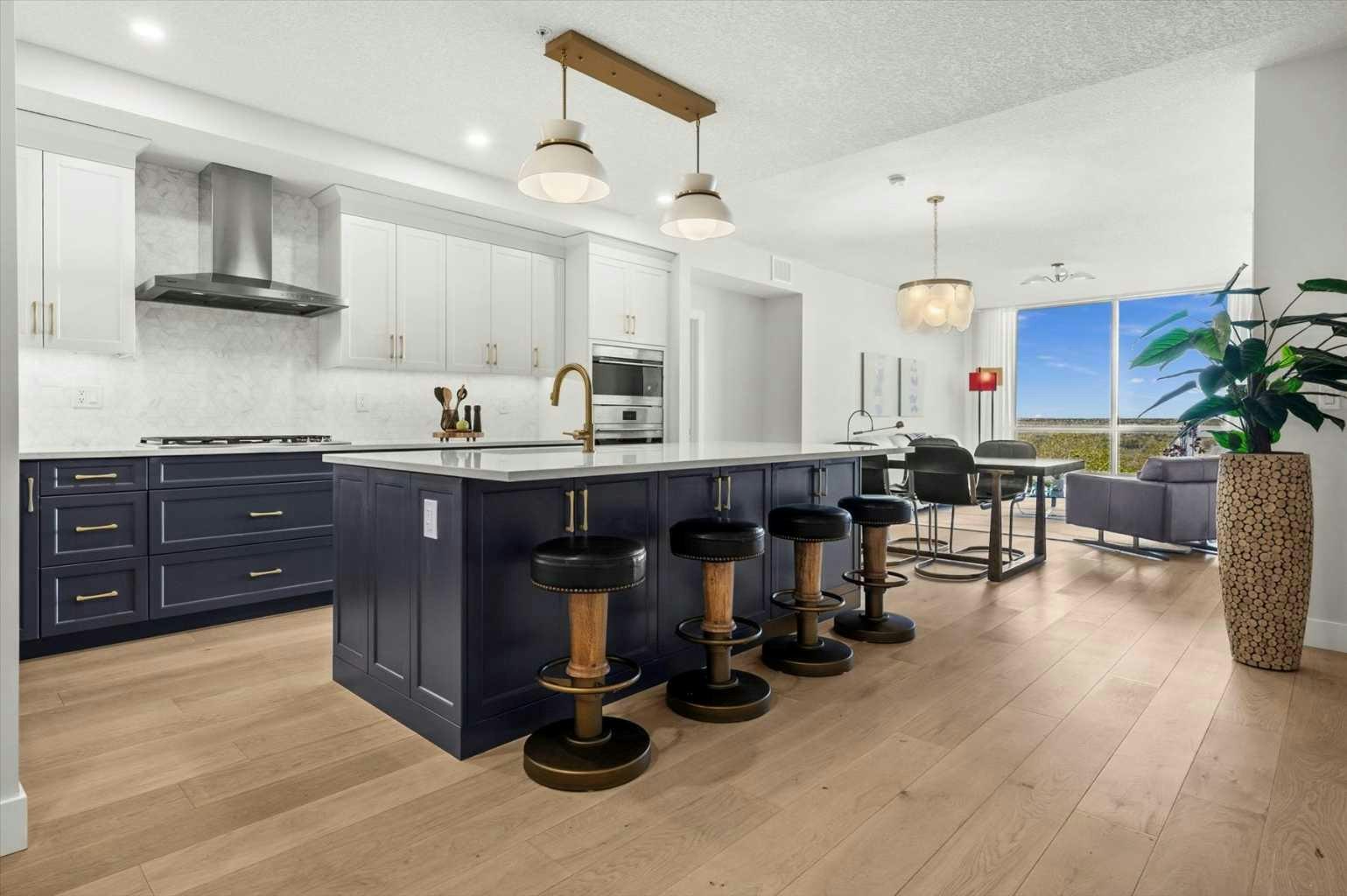 209-15 Cougar Ridge Landing SW, Calgary, AB, T3H 6C3