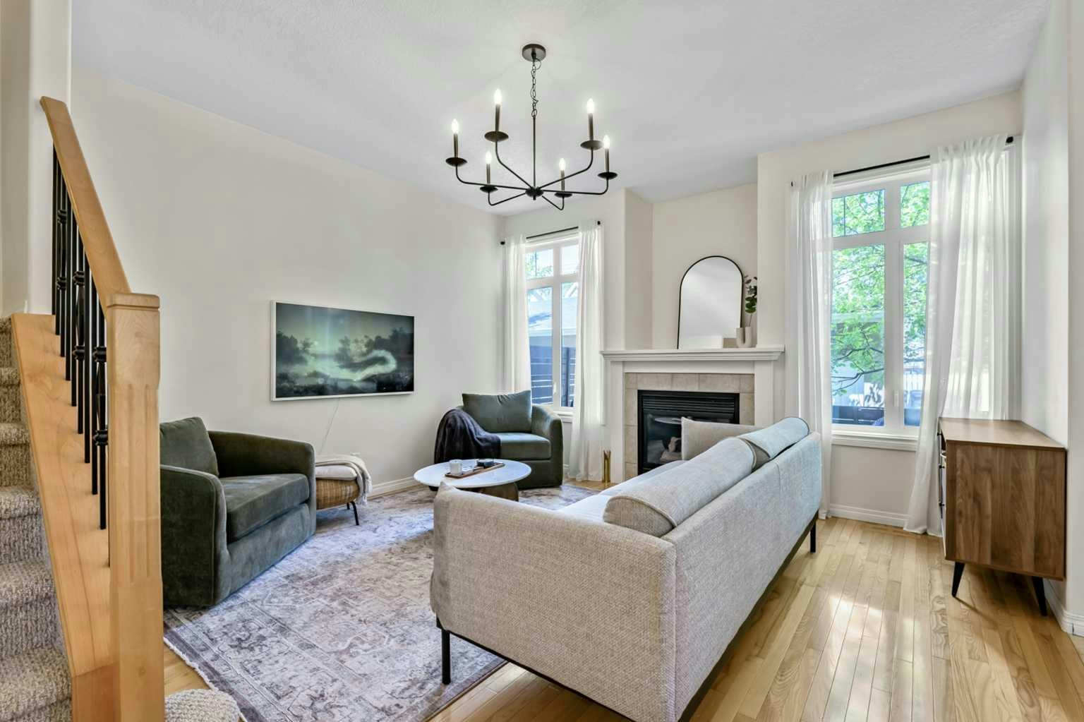 5633 6 Street SW, Calgary, AB, T2V 0H1