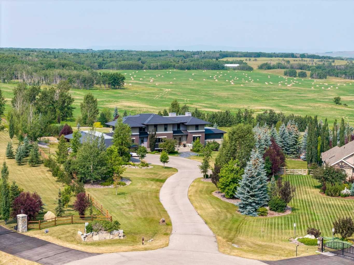 218 Grizzly Rise, Rural Rocky View County, AB, T4C 0B5