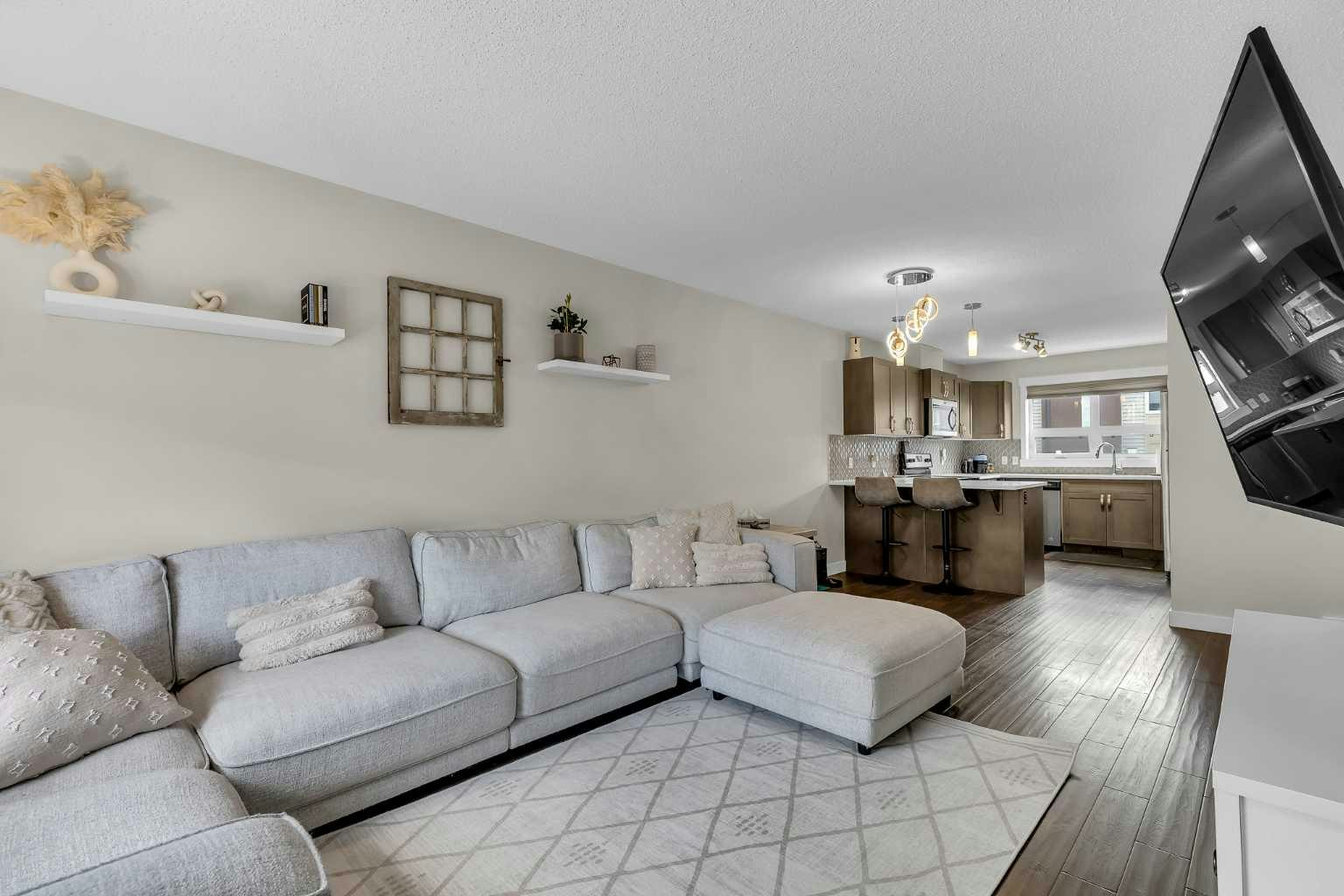 305-2461 Baysprings Link SW, Airdrie, AB, T4B 4C6