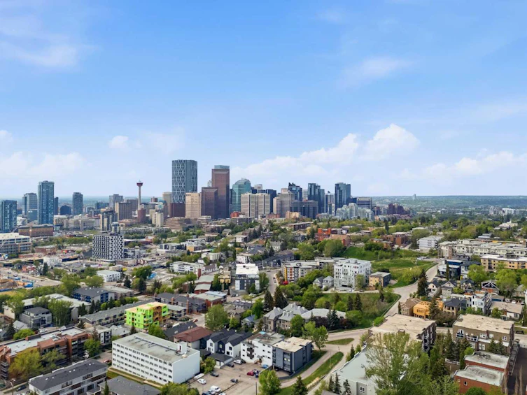 305-532 5 Avenue NE, Calgary, AB, T2E 0L2 - 2
