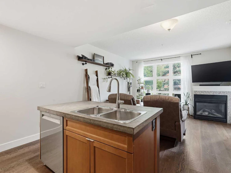 305-532 5 Avenue NE, Calgary, AB, T2E 0L2 - 8