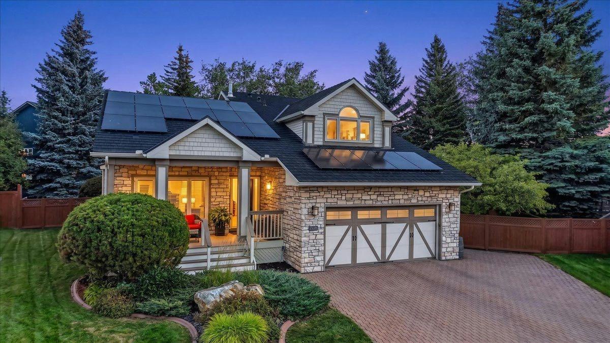 451 Hawkview Manor Circle NW, Calgary, AB, T3G 2Z2
