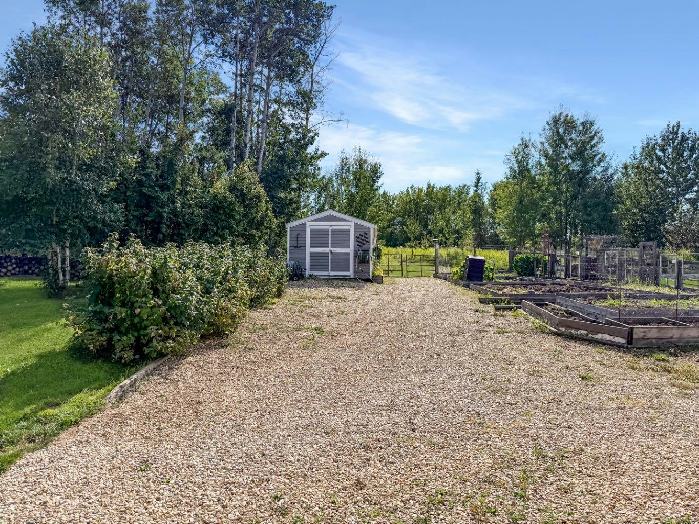 15 2 Avenue SW, Big Lakes County, AB, T0G 1J0 - 41