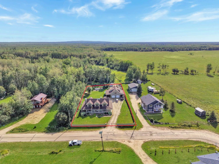 15 2 Avenue SW, Big Lakes County, AB, T0G 1J0 - 5
