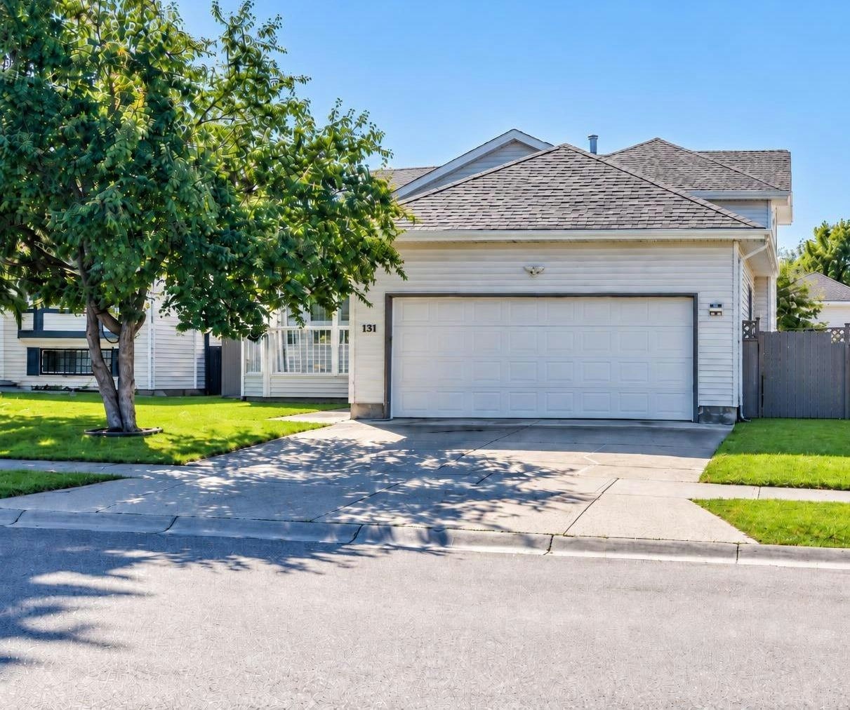 131 Applewood Drive SE, Calgary, AB, T2A 7P8