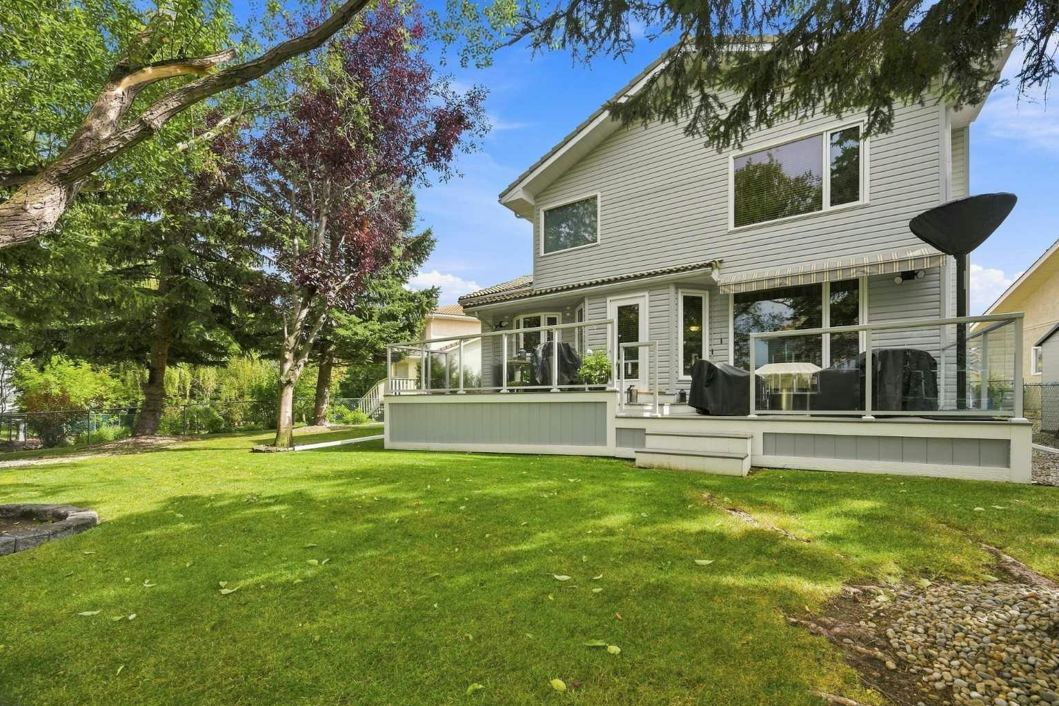 187 Hampshire Close NW, Calgary, AB, T3A 4Y1