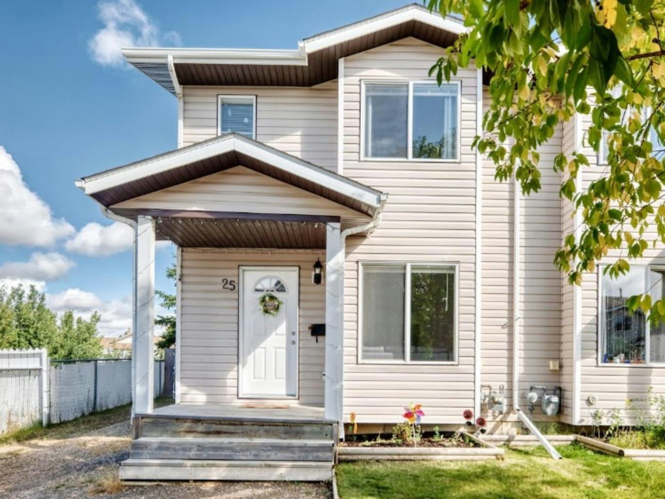 25 Lakeview Close, Blackfalds, AB, T0M 0J0