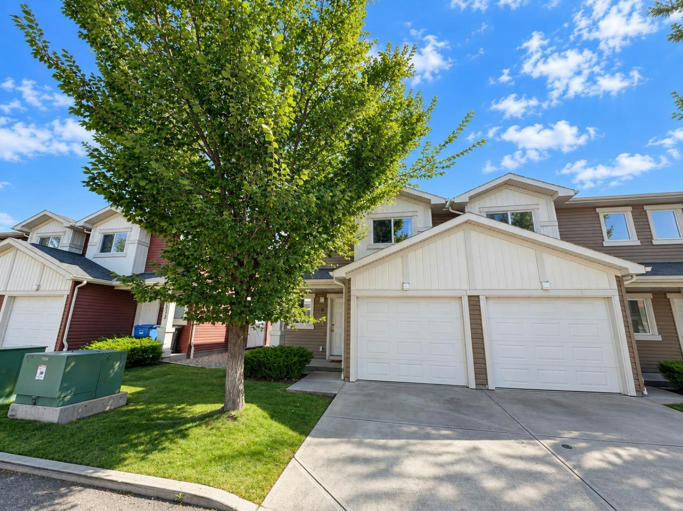 8-205 Silkstone Road W, Lethbridge, AB, T1J 4J9