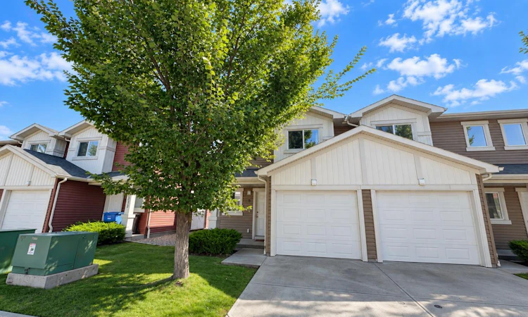 8-205 Silkstone Road W