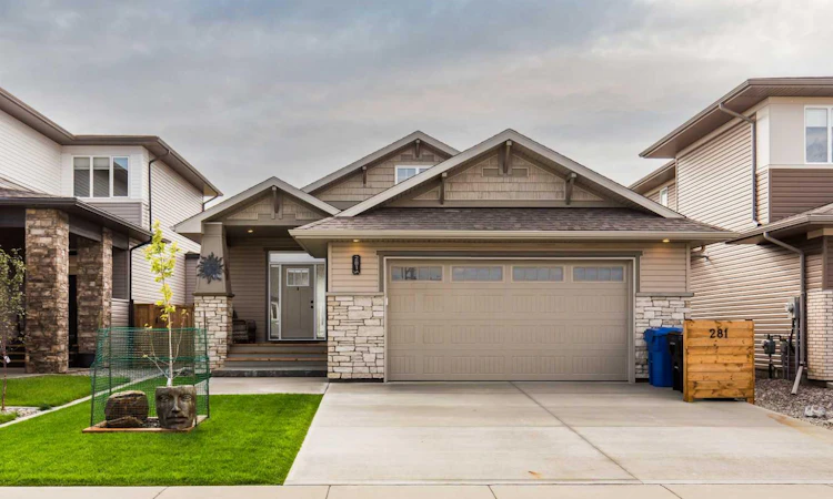 281 Rivergrove Chase W