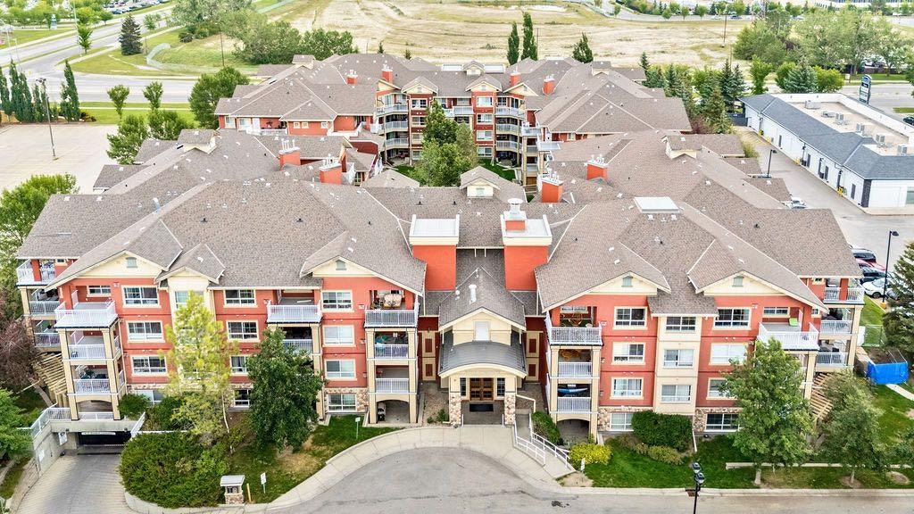 133-22 Richard Place SW, Calgary, AB, T3E 7N6