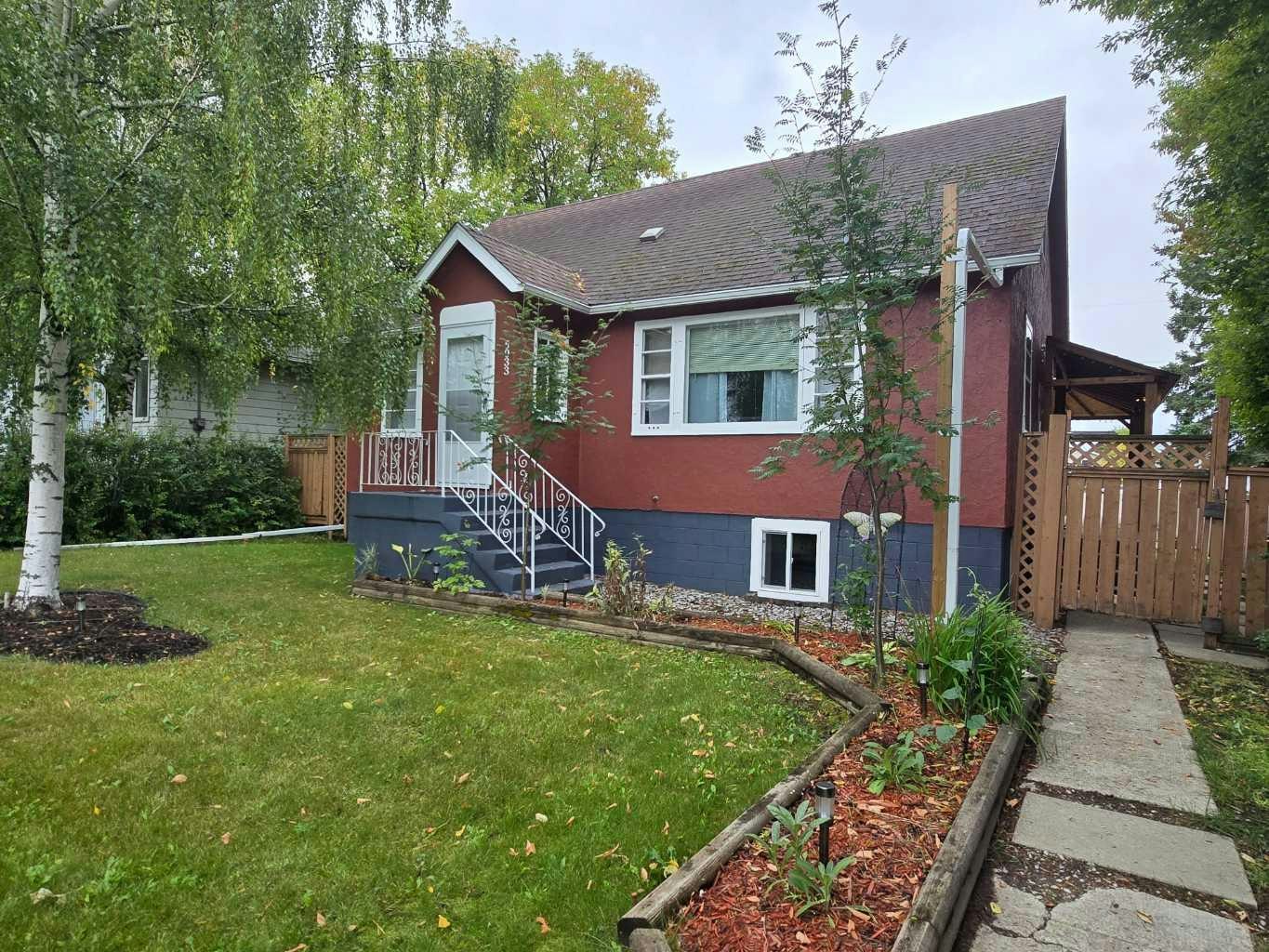 5033 6 Avenue, Edson, AB, T7E 1N7