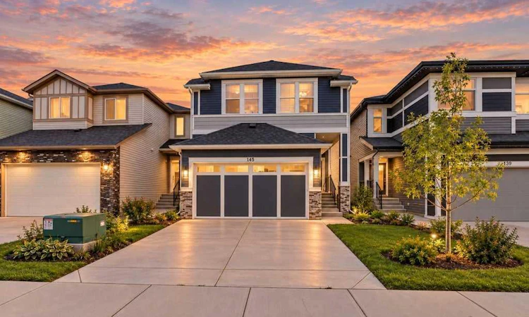 145 Corner Meadows Way NE