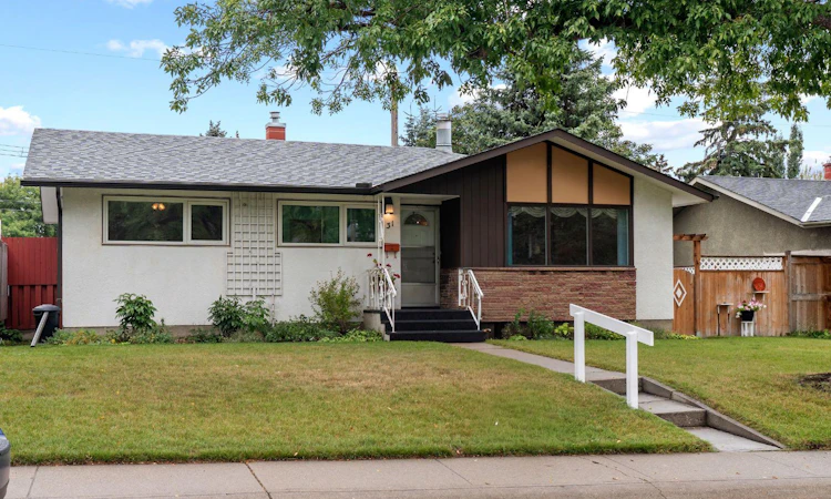 31 Foster Road SE