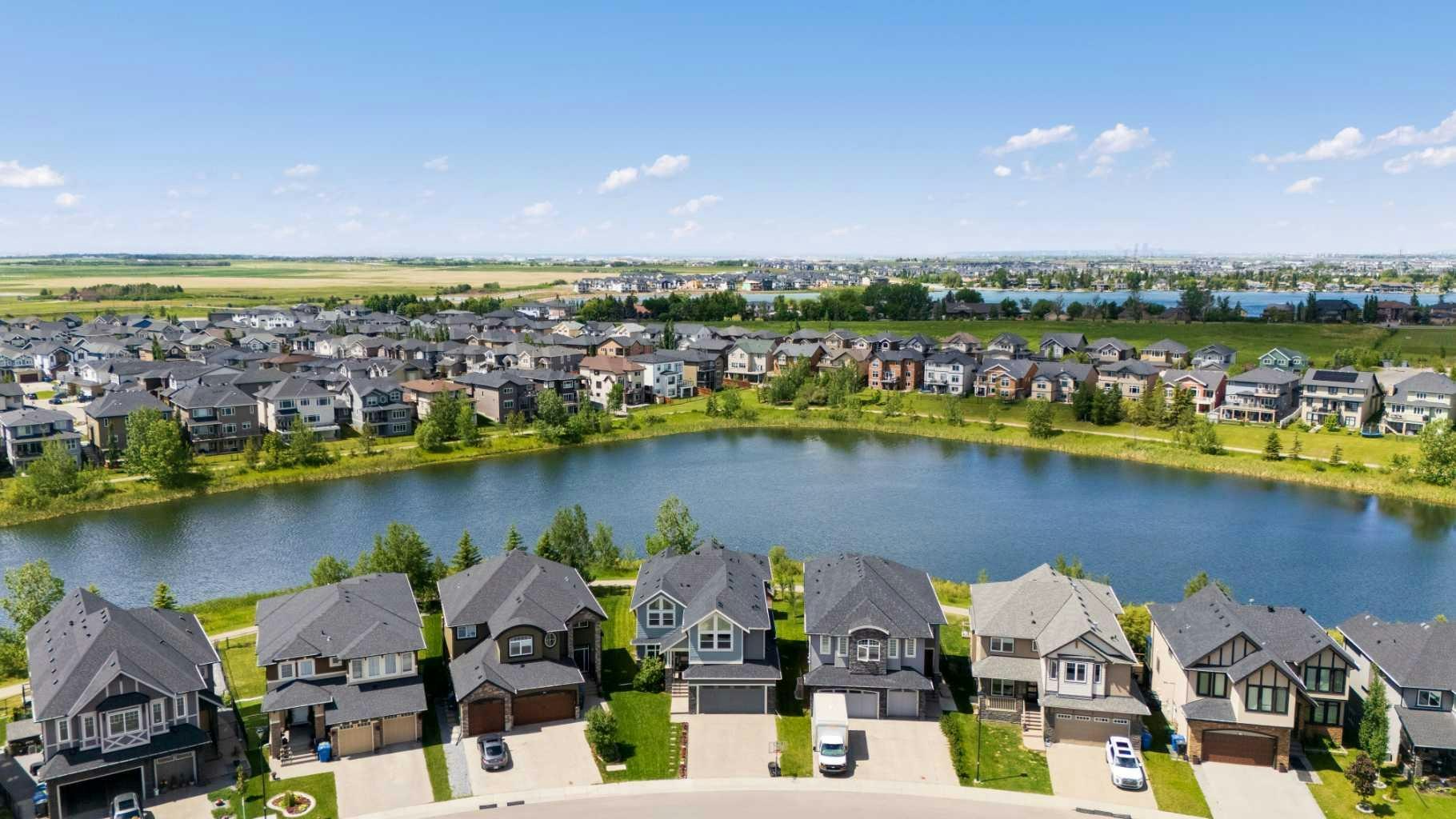 148 Kinniburgh Loop, Chestermere, AB, T1X 0V1