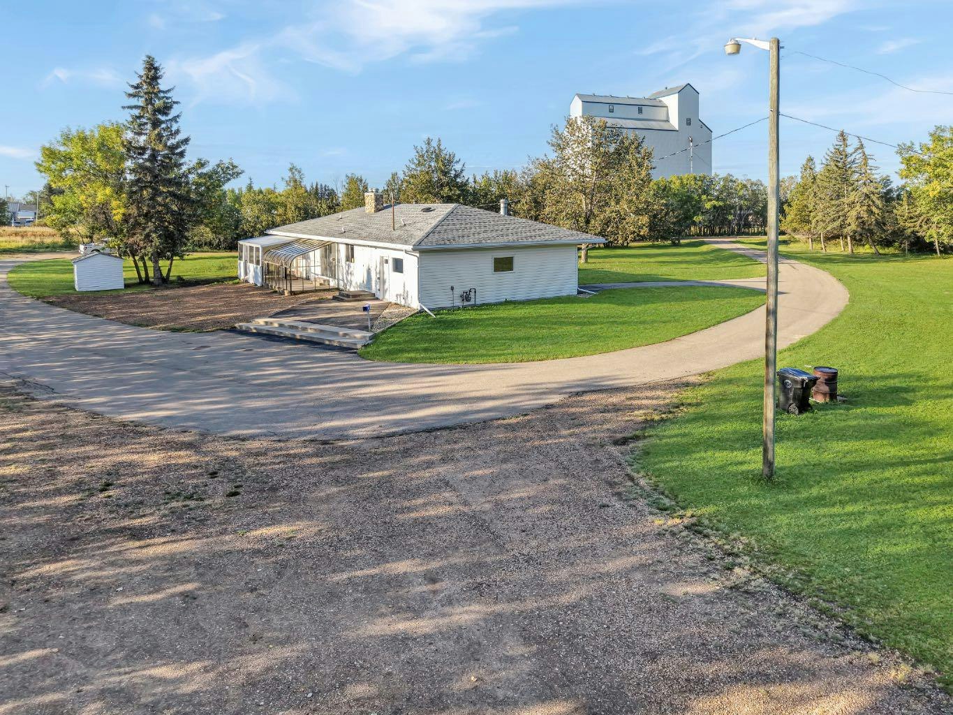 122 Railway Avenue NE - 5