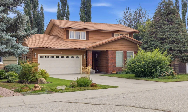 52 Parkvalley Place SE