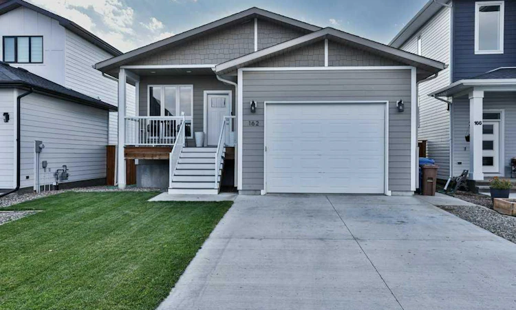 162 Prairie Gold Street