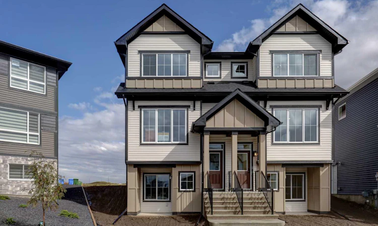 410 Carringvue Grove NW
