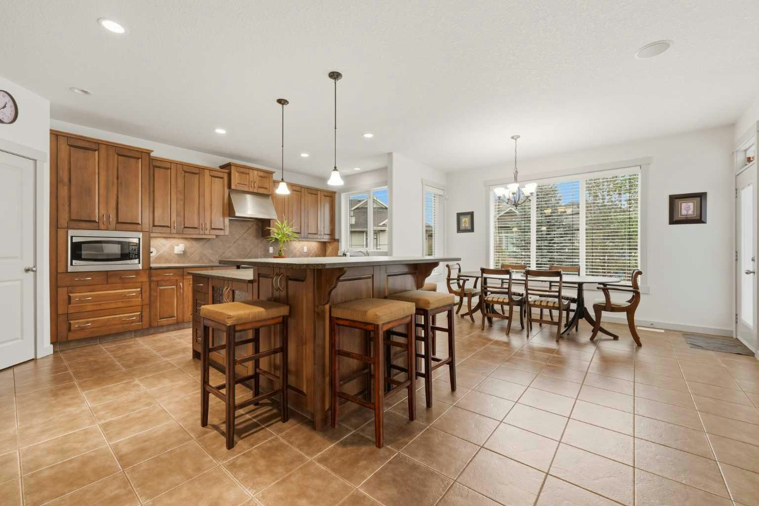 222 Chapala Point SE, Calgary, AB, T2X 3W9 - 10
