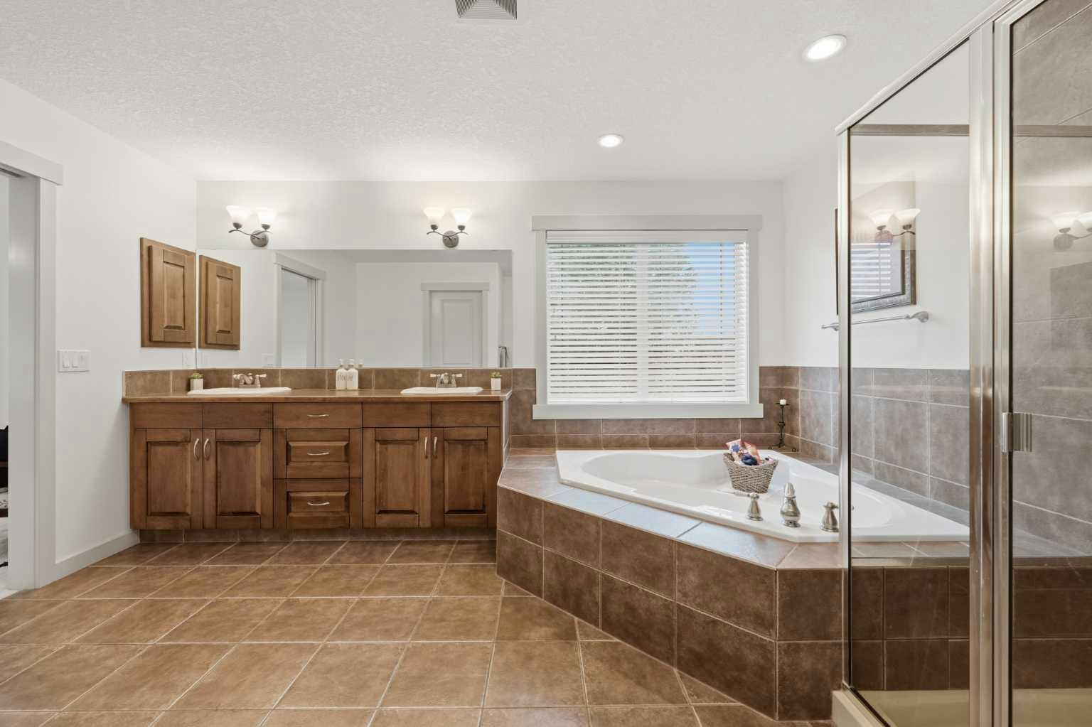 222 Chapala Point SE, Calgary, AB, T2X 3W9 - 22