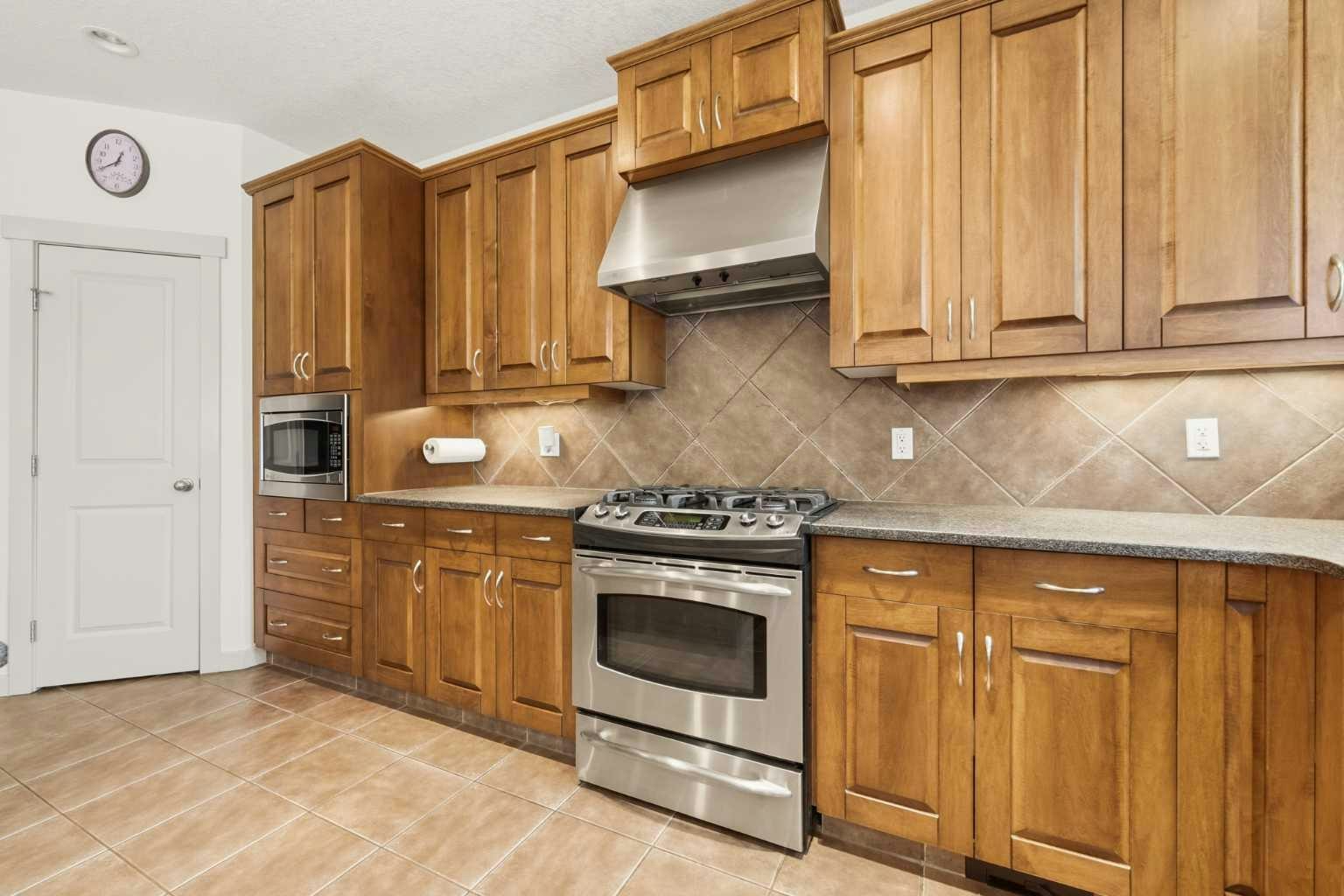 222 Chapala Point SE, Calgary, AB, T2X 3W9 - 12