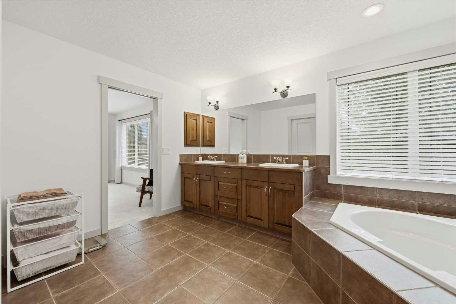 222 Chapala Point SE, Calgary, AB, T2X 3W9 - 21
