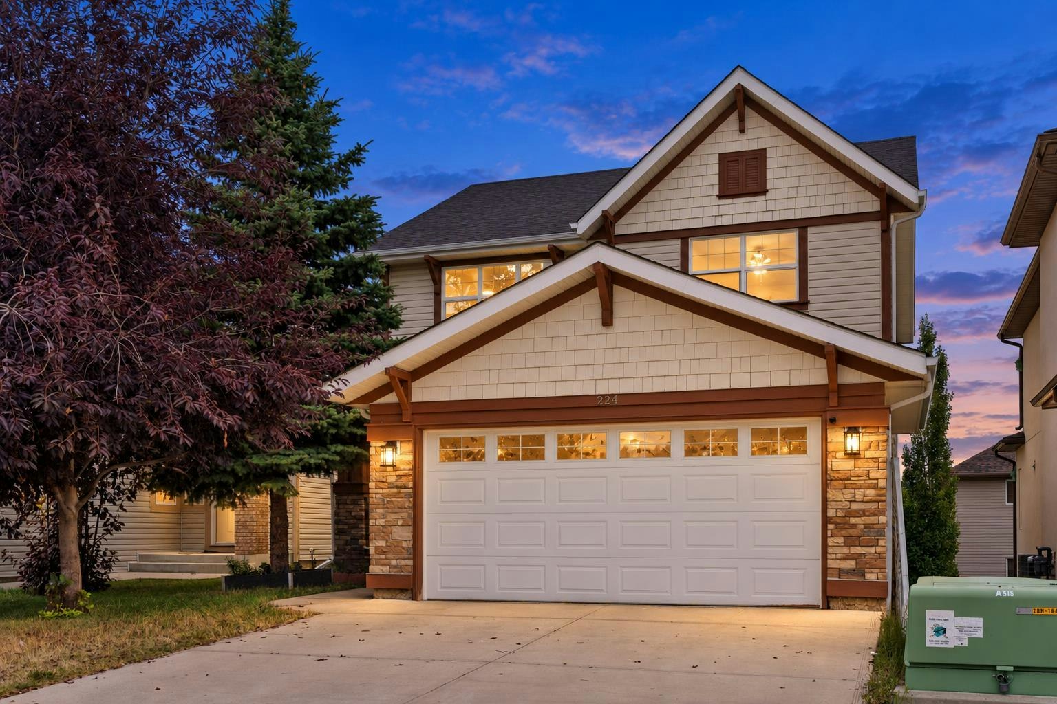 224 Panamount View NW, Calgary, AB, T3K 6H8