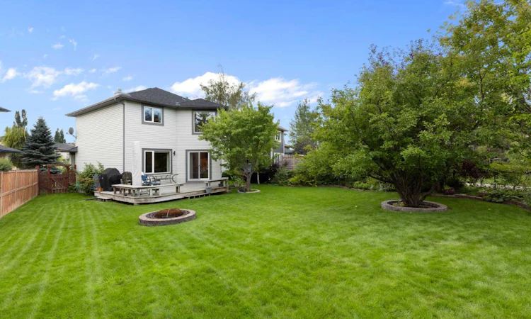 128 Tuscany Hills Close NW