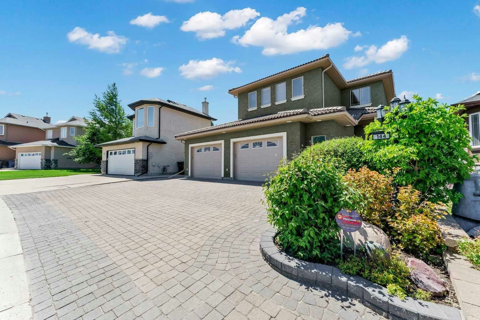 144 Sundance Road SW, Medicine Hat, AB, T1B 4V9