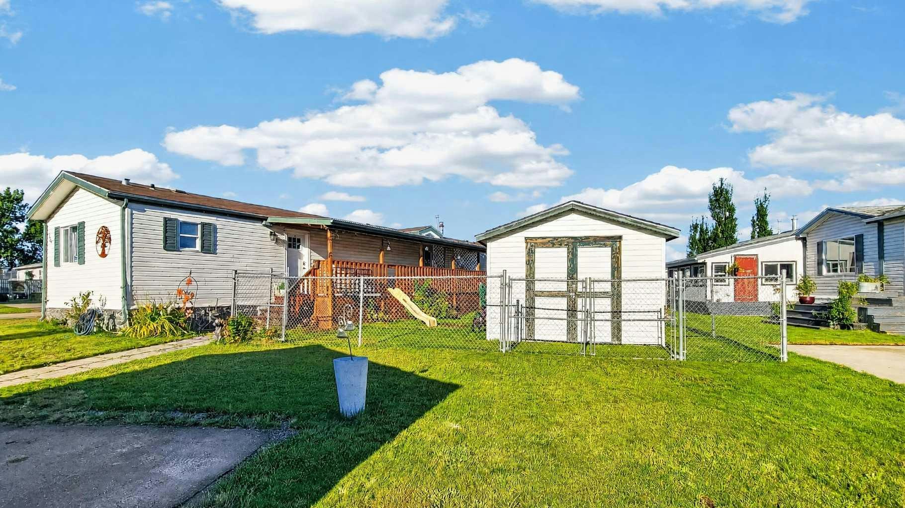 160 Pickles Crossing, County of Grande Prairie, AB, T8W 5K5