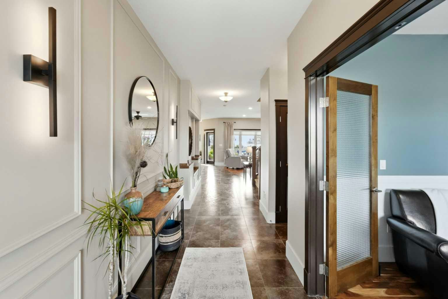 4016 45 Avenue, Sylvan Lake, AB, T4S 0C1