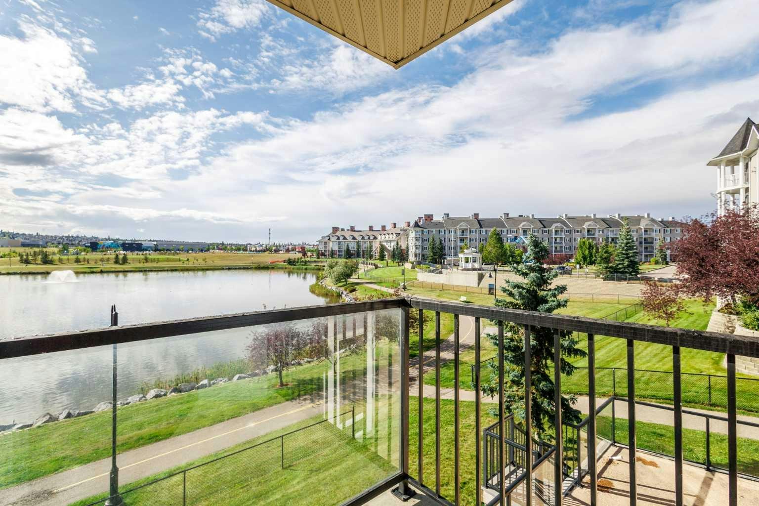 207-108 Country Village Circle NE, Calgary, AB, T3K 0E3
