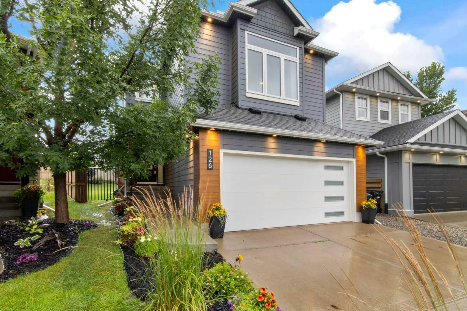 126 Chapman Close SE, Calgary, AB, T2X 3V7