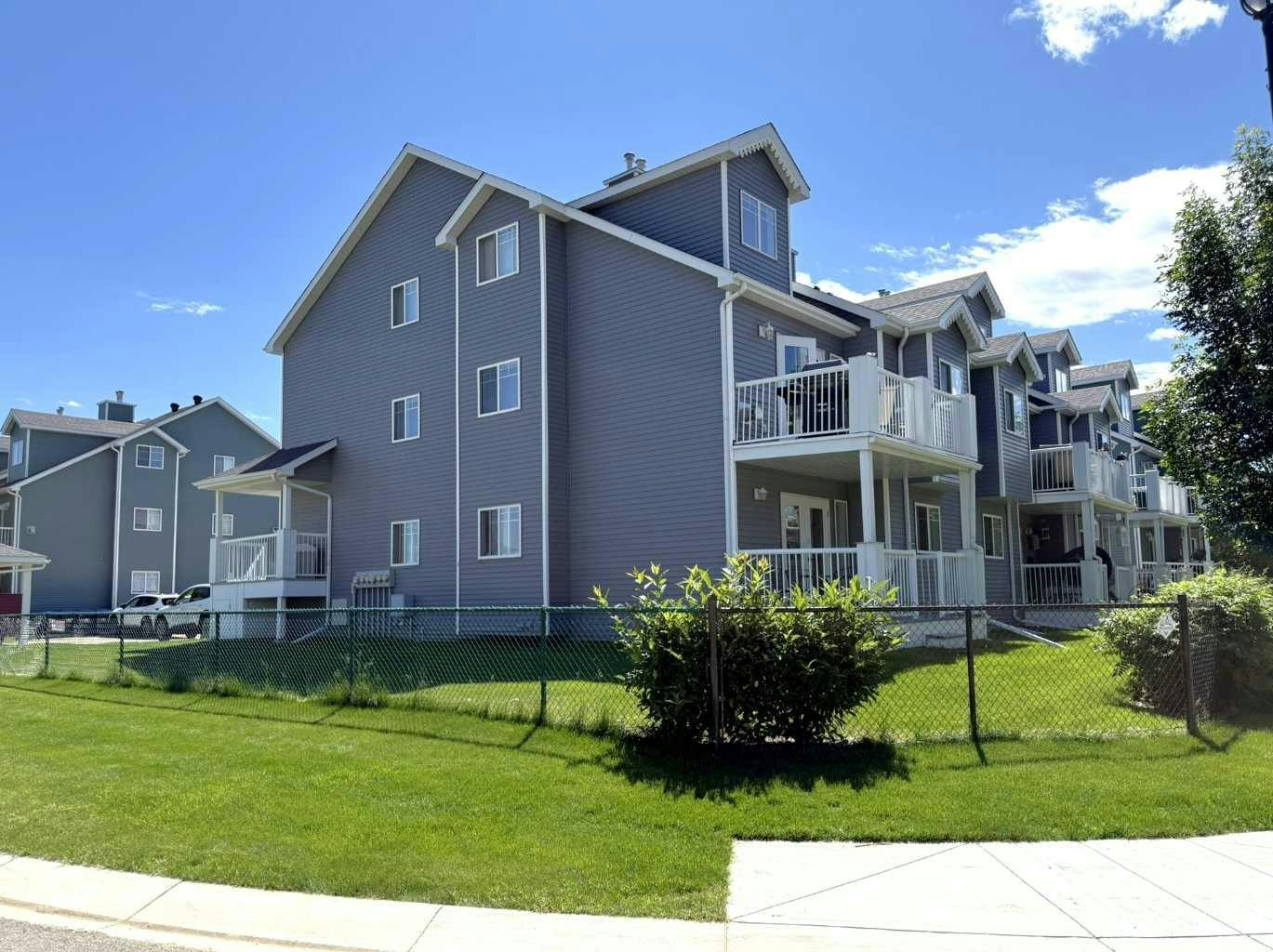 306-5220 50a Avenue, Sylvan Lake, AB, T4S 1E5