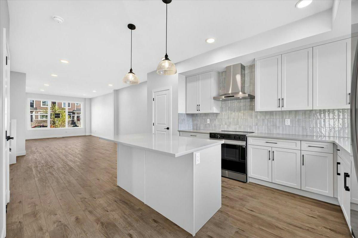 347 Fireside Drive, Cochrane, AB, T4C 3E1