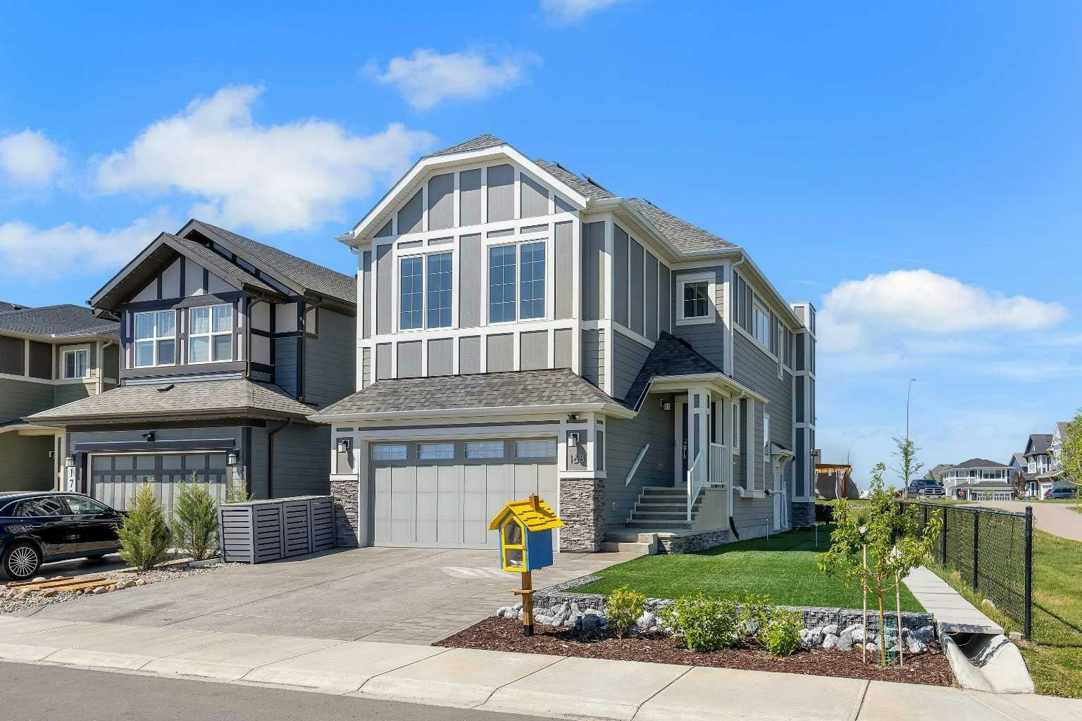 168 Magnolia Manor SE, Calgary, AB, T3M 3J1