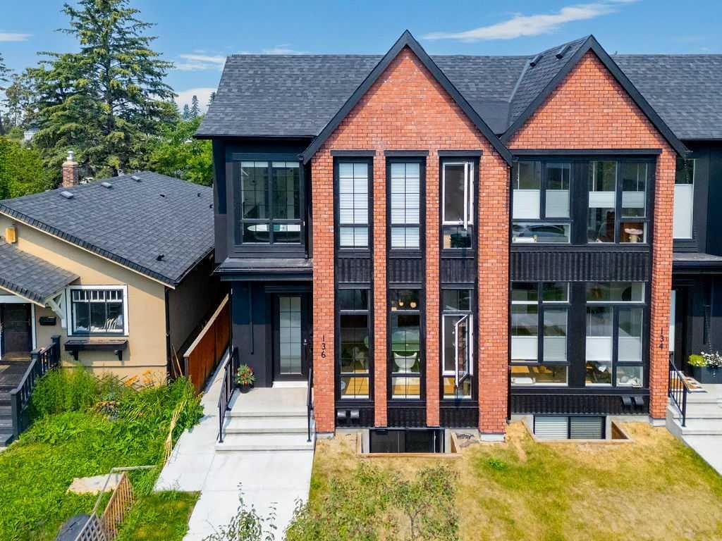 136 10 Avenue NW, Calgary, AB, T2M 0B3