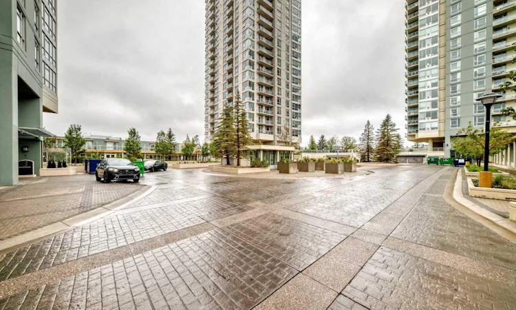 1207-77 Spruce Place SW