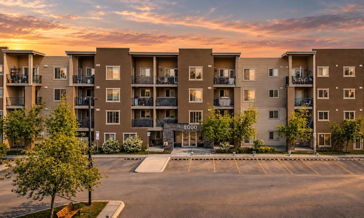 8112-403 Mackenzie Way SW