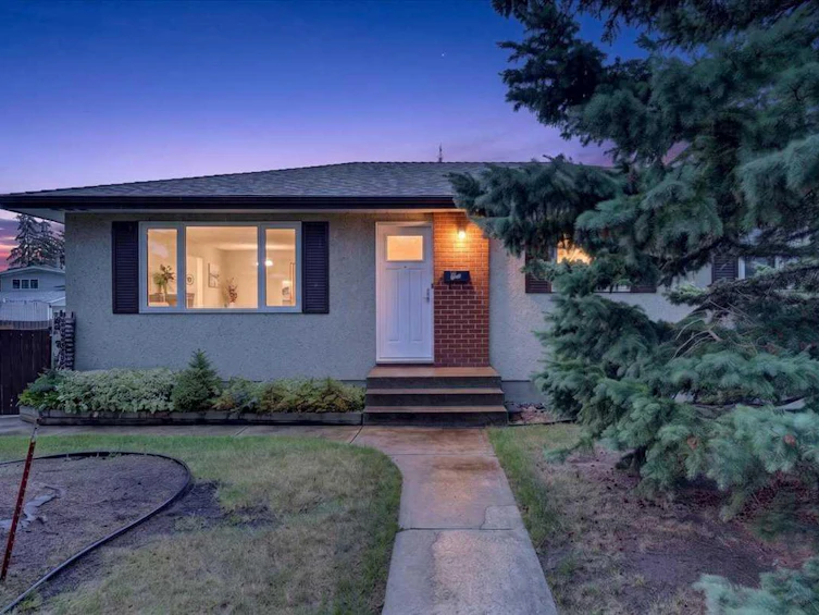 4647 Marwood Way NE, Calgary, AB, T2A 2S6