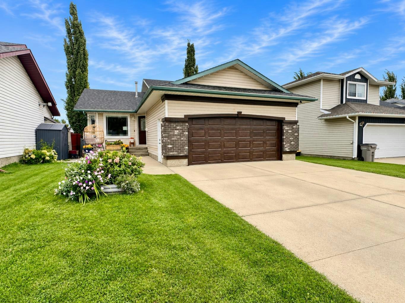 7425 103a Street, Grande Prairie, AB, T8W 2N6