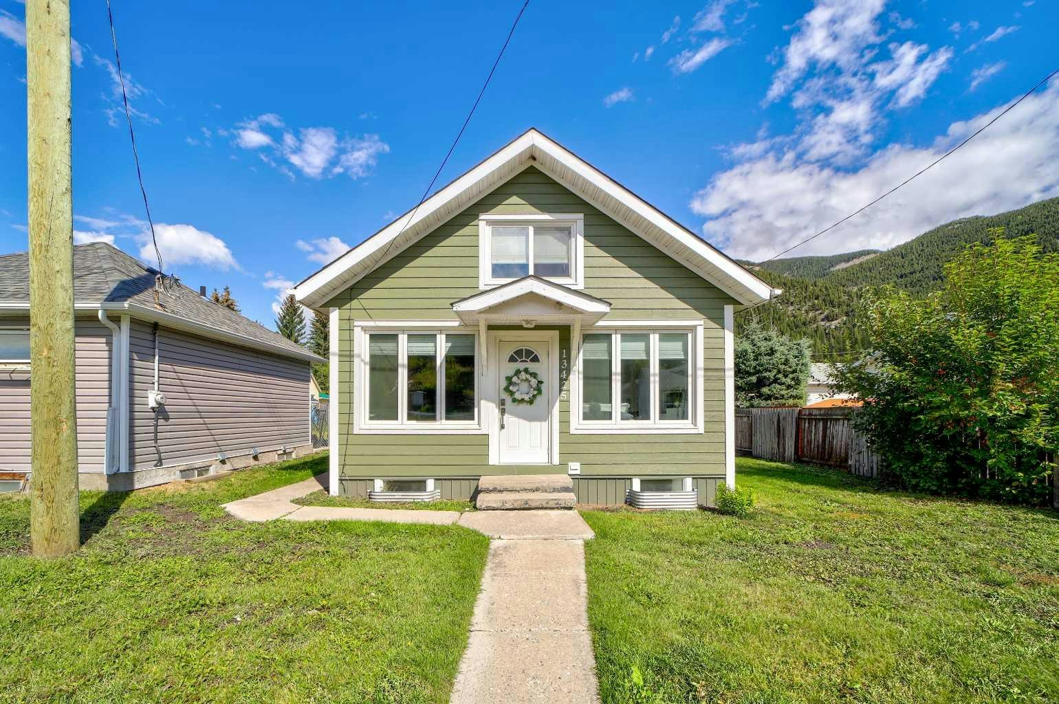 13425 18 Avenue, Crowsnest Pass, AB, T0K 0E0