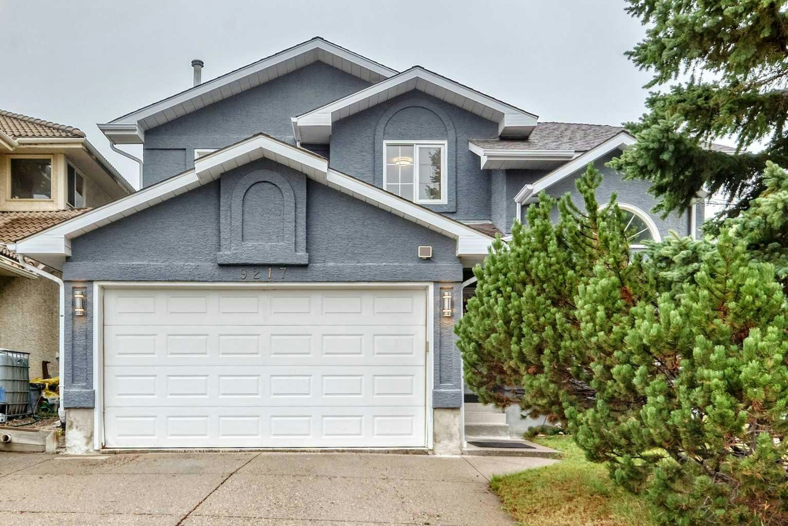 9217 Santana Crescent NW, Calgary, AB, T3K 3N1