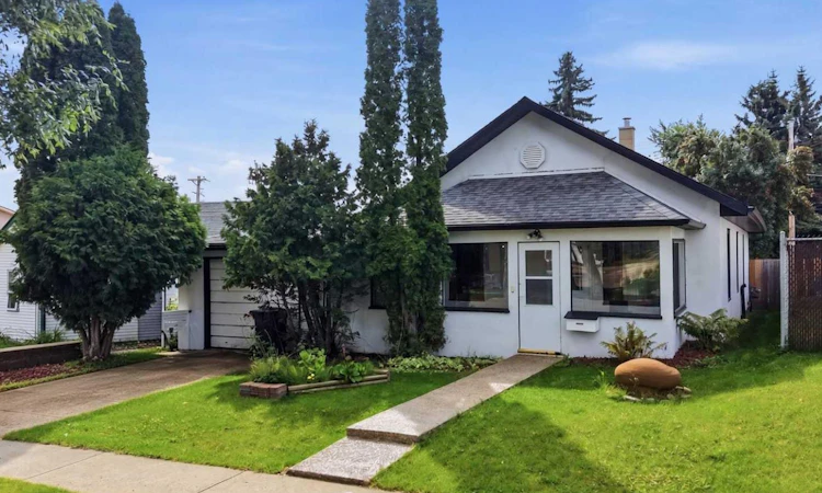 5011 54 Ave