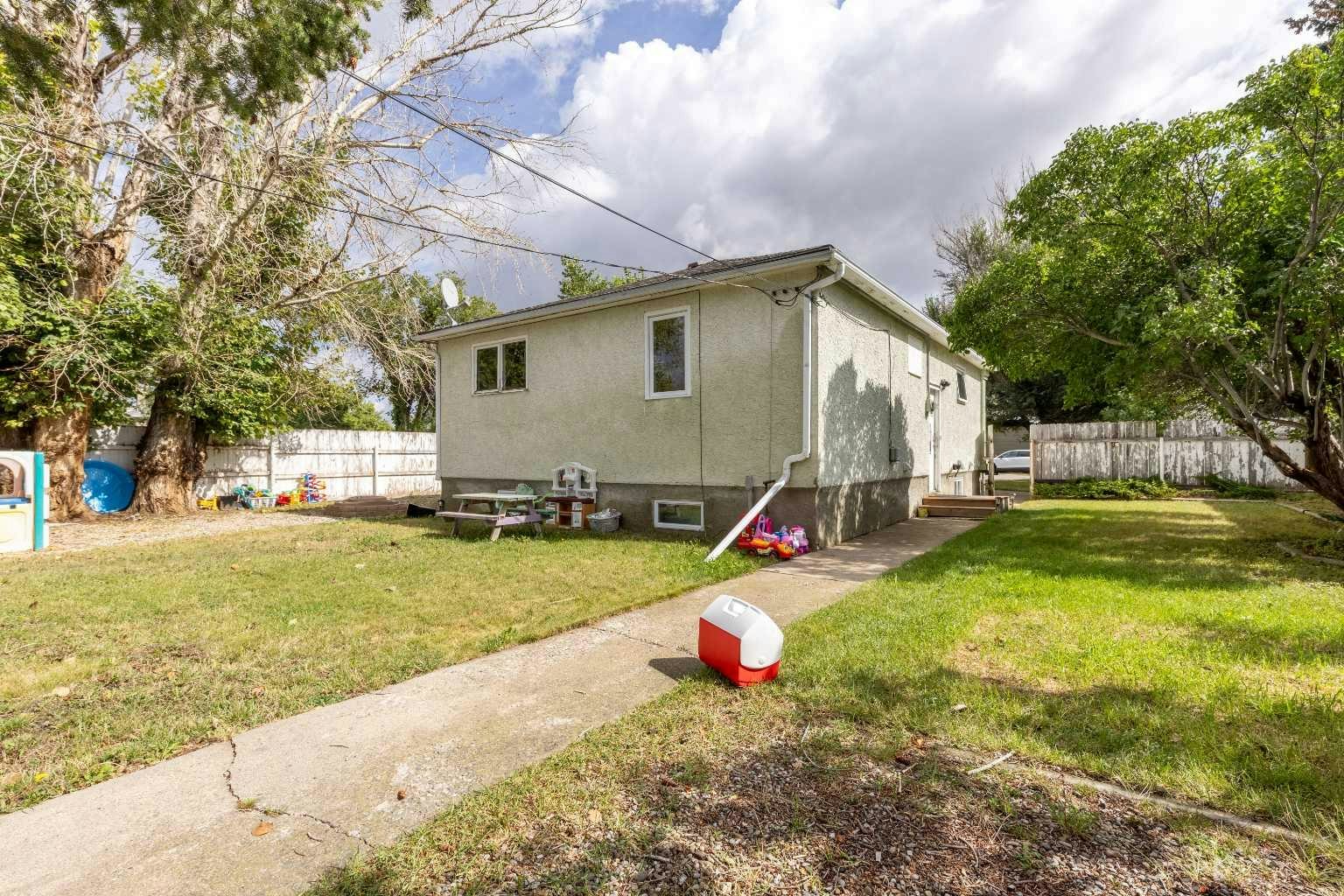 1102 20 Street S, Lethbridge, AB, T1K 2E2 - 33