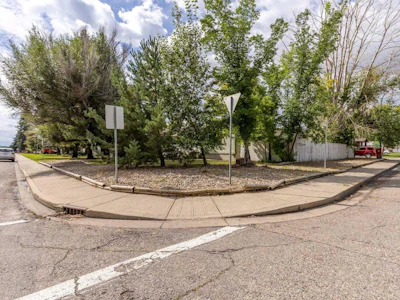1102 20 Street S - 3