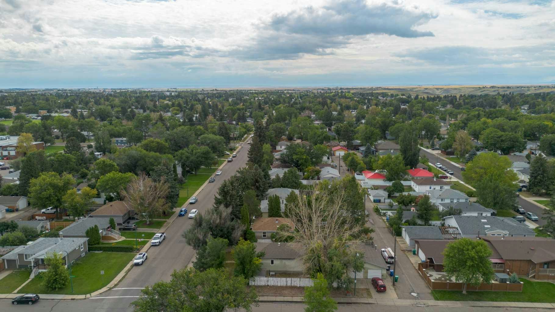 1102 20 Street S, Lethbridge, AB, T1K 2E2 - 49