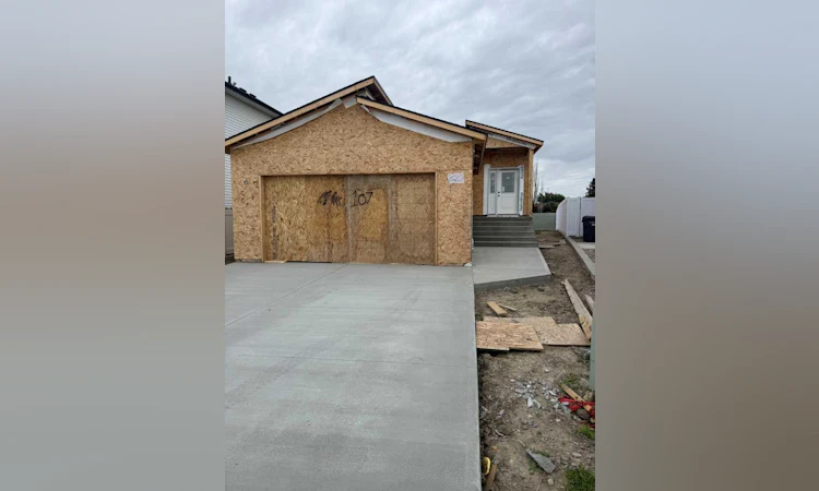 107 Sierra Road SW